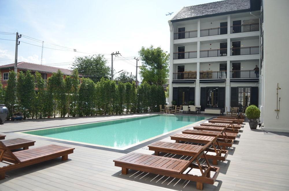 Buri Siri Boutique Hotel Chiang Mai Exteriör bild